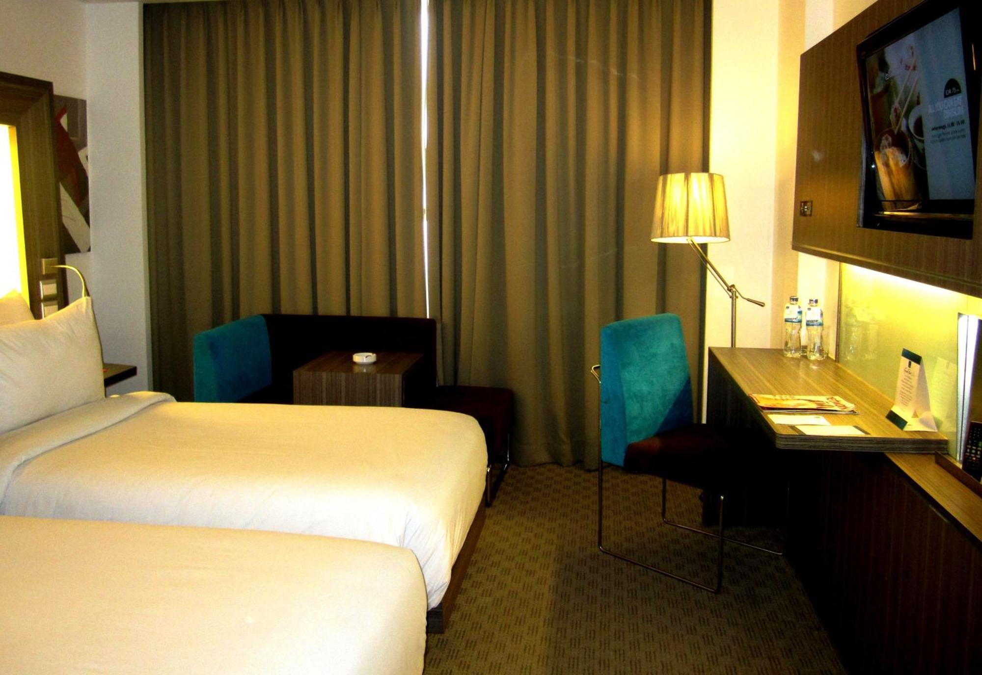 Novotel Bangka Hotel & Convention Center Pangkal Pinang Værelse billede