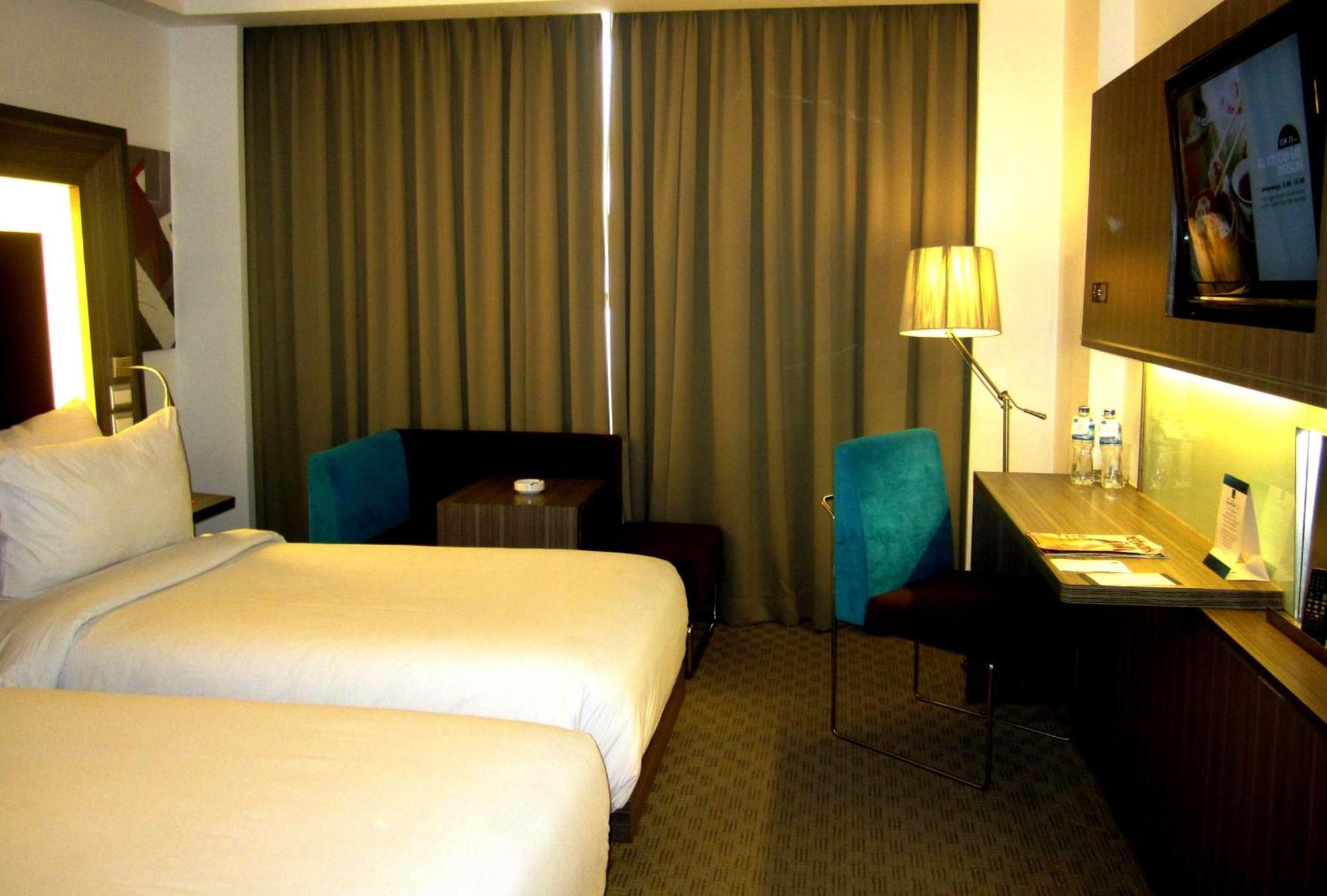 Novotel Bangka Hotel & Convention Center Pangkal Pinang Værelse billede